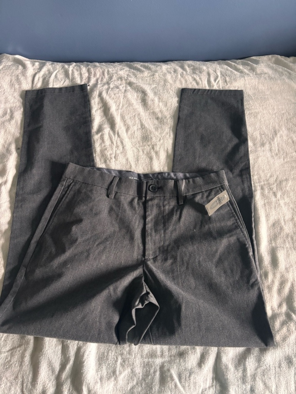 Old Navy Men's Built-In Flex Ultimate Slim Gray Pants 30x32 NEW with tags